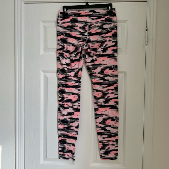 Lululemon Wunder Under in Wamo Camo (full length) size 6 - Picture 2 of 4